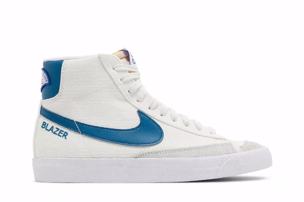 Nike Women's Blazer Mid Athletic Club, view 2