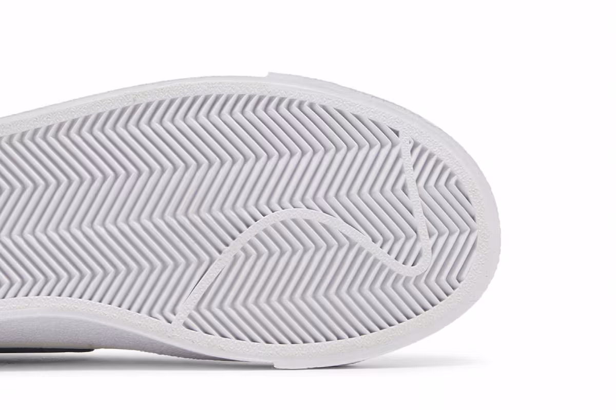 Nike Women's Blazer Mid Athletic Club, view 6