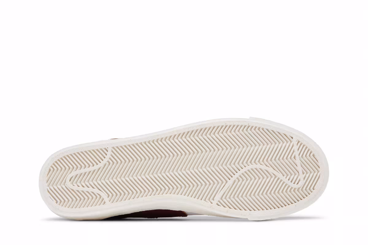 Nike Women's Blazer Low White Dark Beetroot, view 5