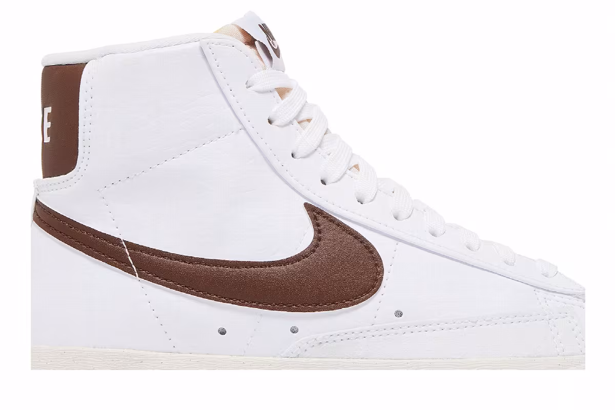 Nike Women's Blazer Mid Cacao Wow, view 3