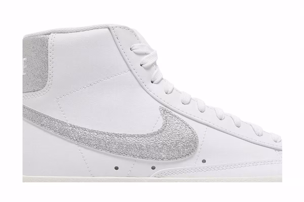 Nike Women's Blazer Mid White Metallic Silver, view 3