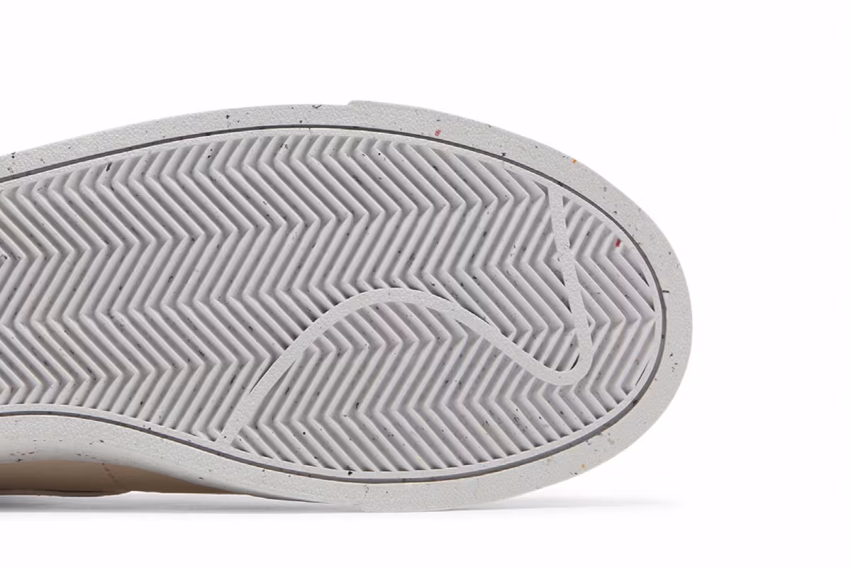Nike Women's Blazer Mid Light Orewood Brown, view 6