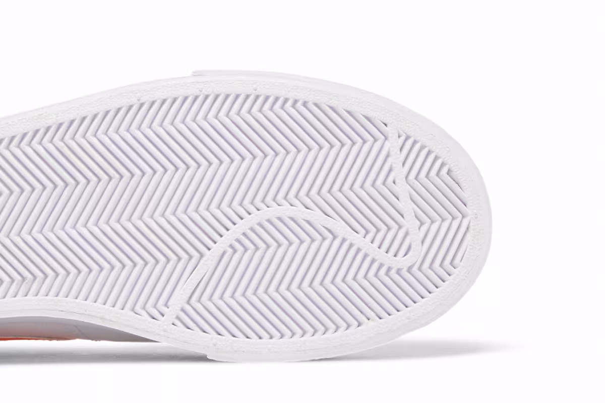 Nike Women's Blazer Low Platform Mismatch, view 6