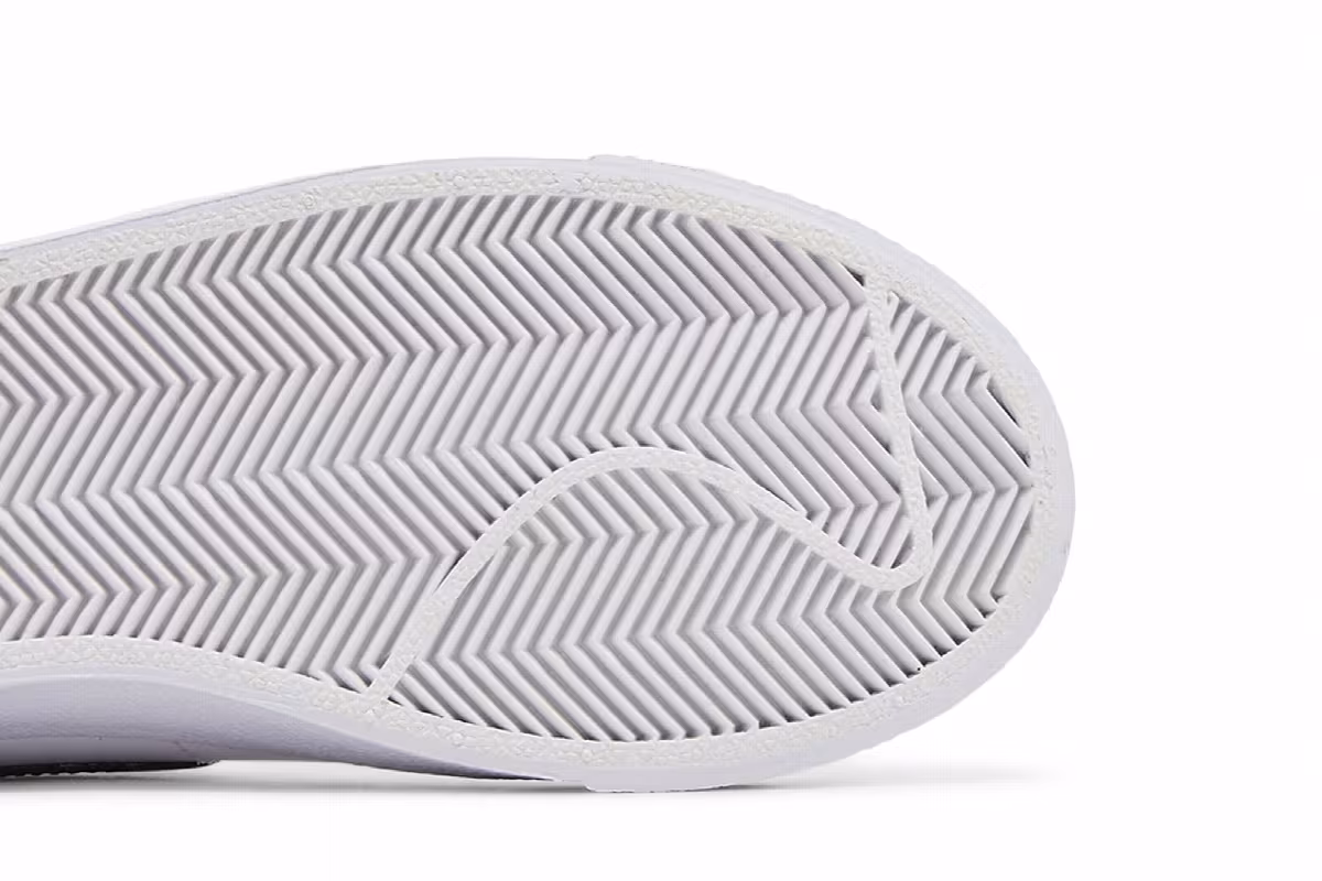 Nike Blazer Mid White Black Volt, view 6