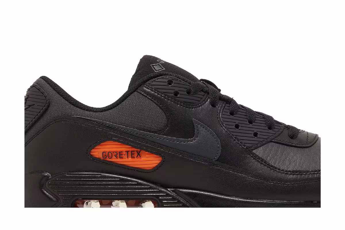 Nike Air Max 90 GORE-TEX Black Safety Orange, view 3