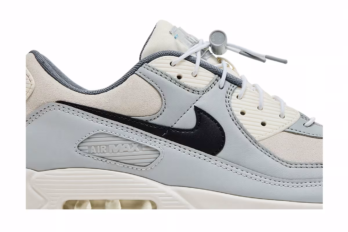 Nike Air Max 90 SE Hangul Day, view 3