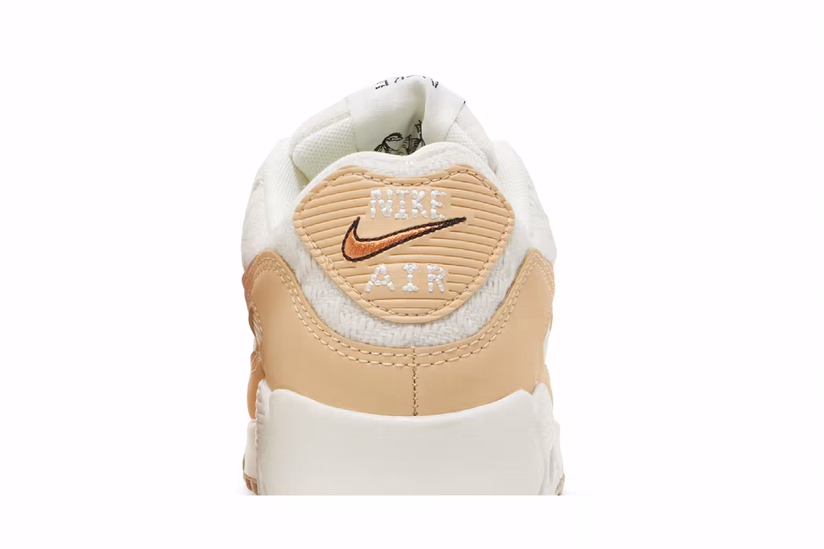 Nike Women's Air Max 90 SE Sun Club - Sail Arctic Orange, view 8