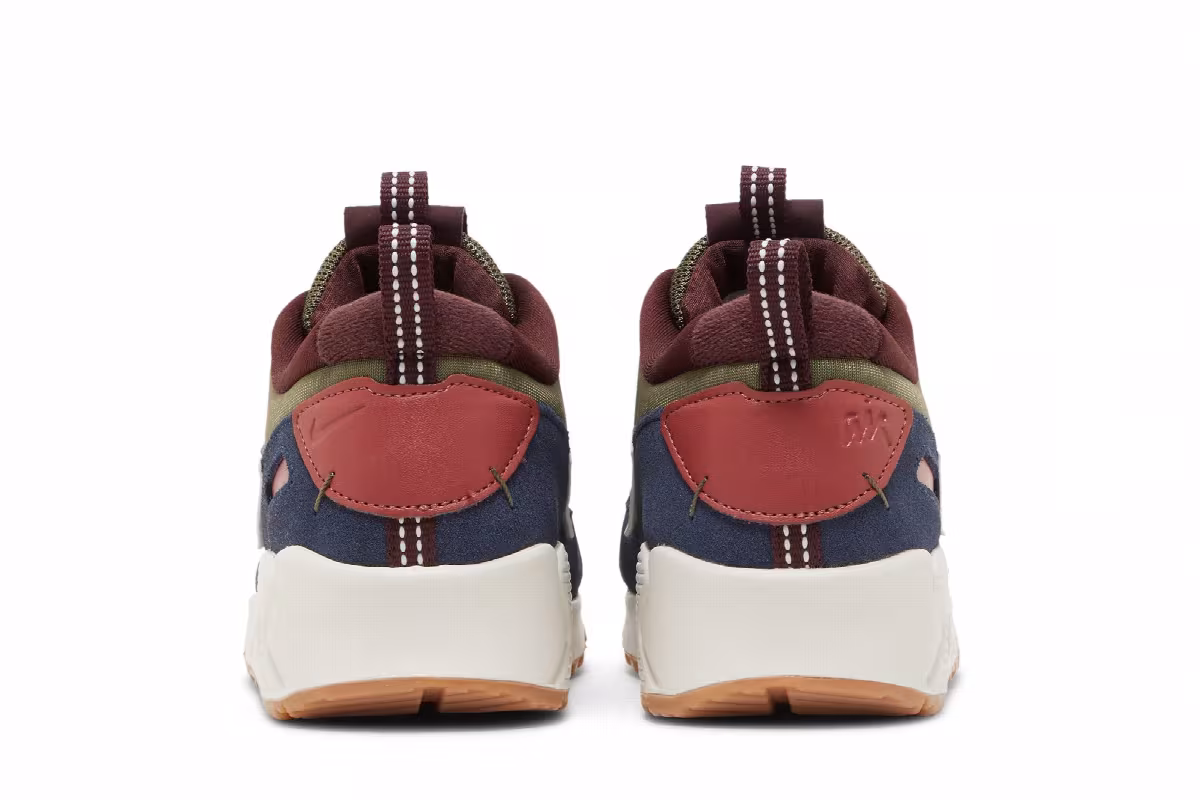 Nike Women's Air Max 90 Futura Medium Olive Navy, view 7