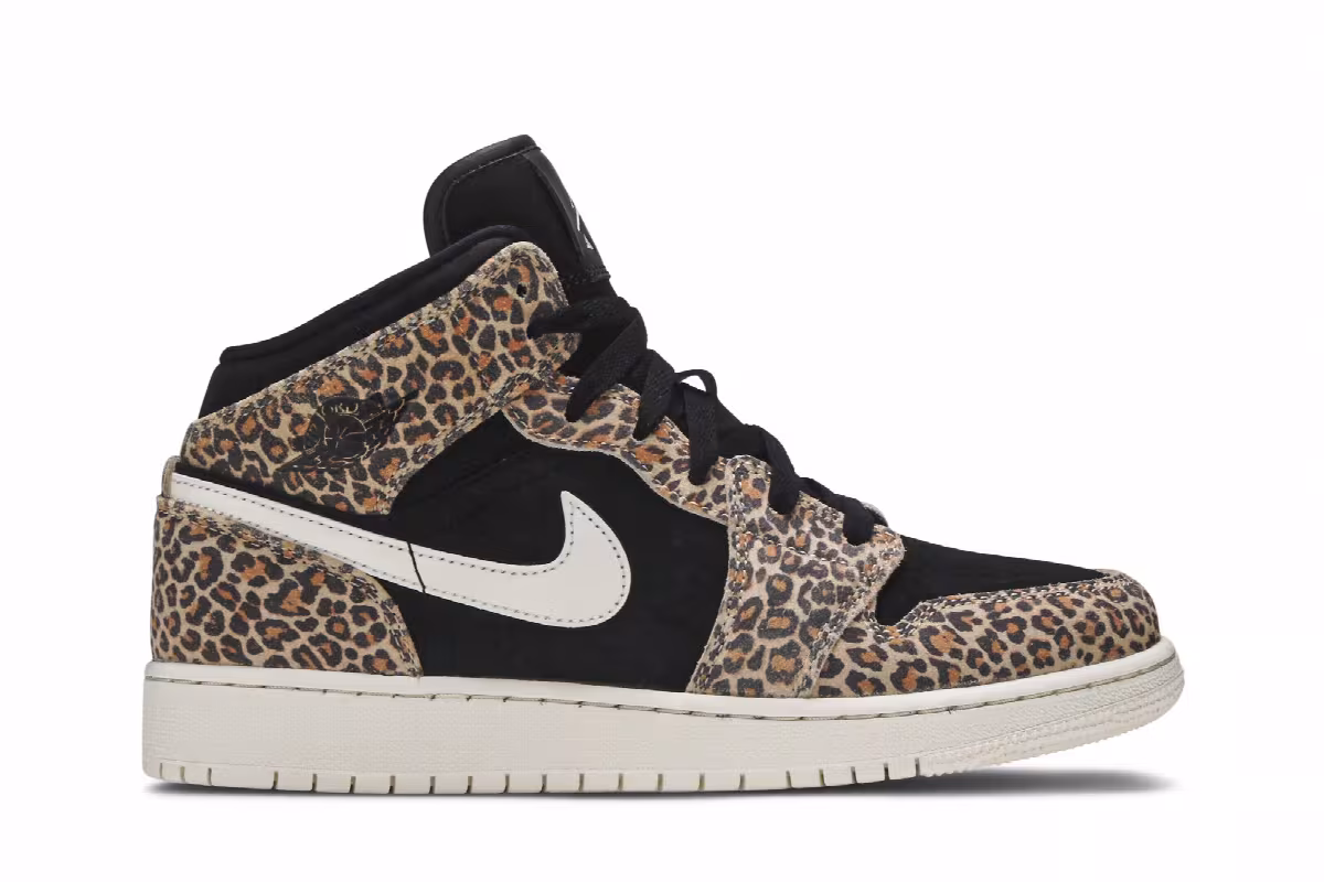 Air Jordan 1 Mid SE GS Leopard, view 2