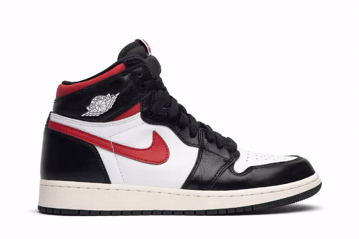 Air Jordan 1 High OG GS Gym Red, view 2