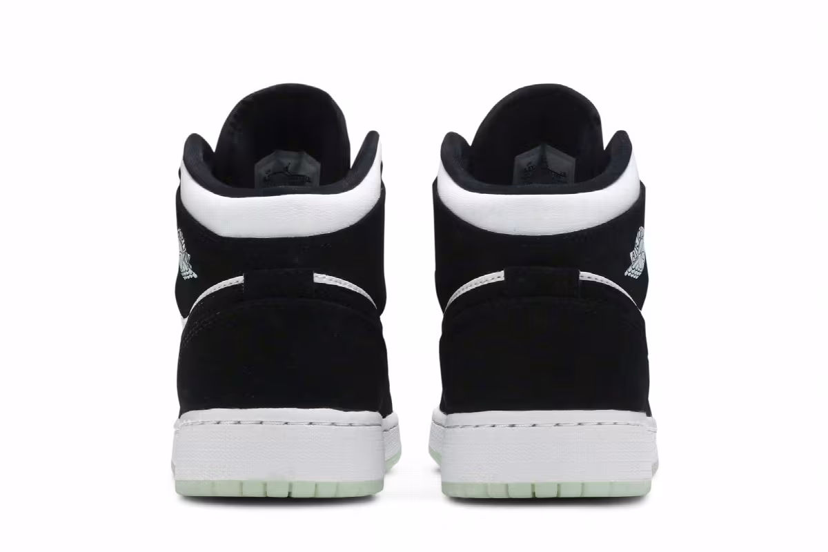 Air Jordan 1 Mid SE GS White Black, view 7
