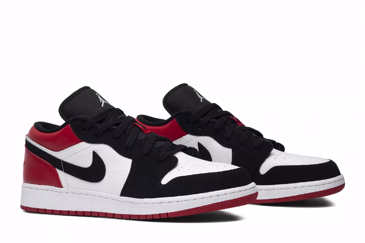 Air Jordan 1 Low GS Black Toe, view 9