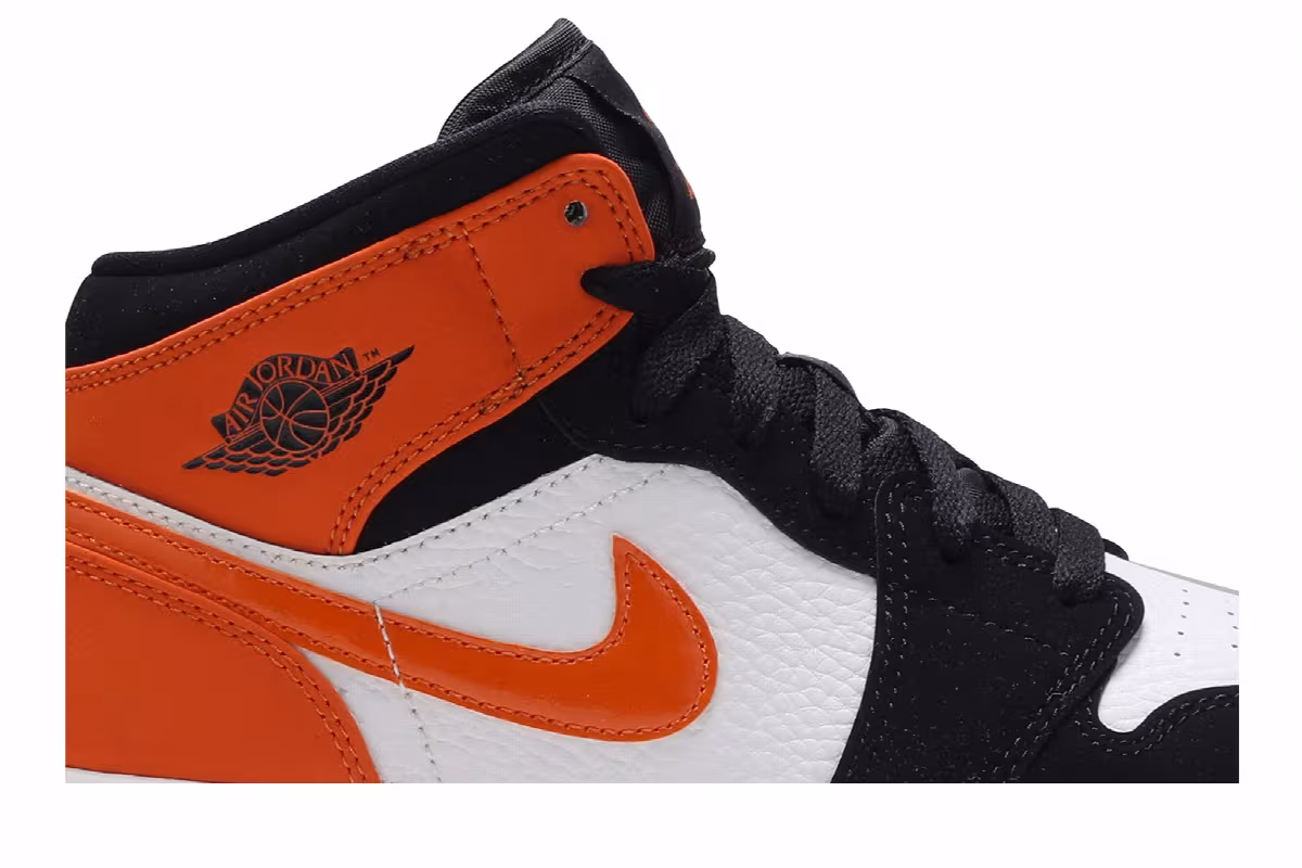 Air Jordan 1 Mid GS Shattered Backboard, view 3