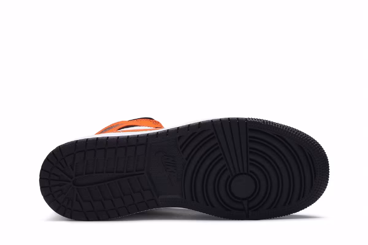 Air Jordan 1 Mid GS Shattered Backboard, view 5