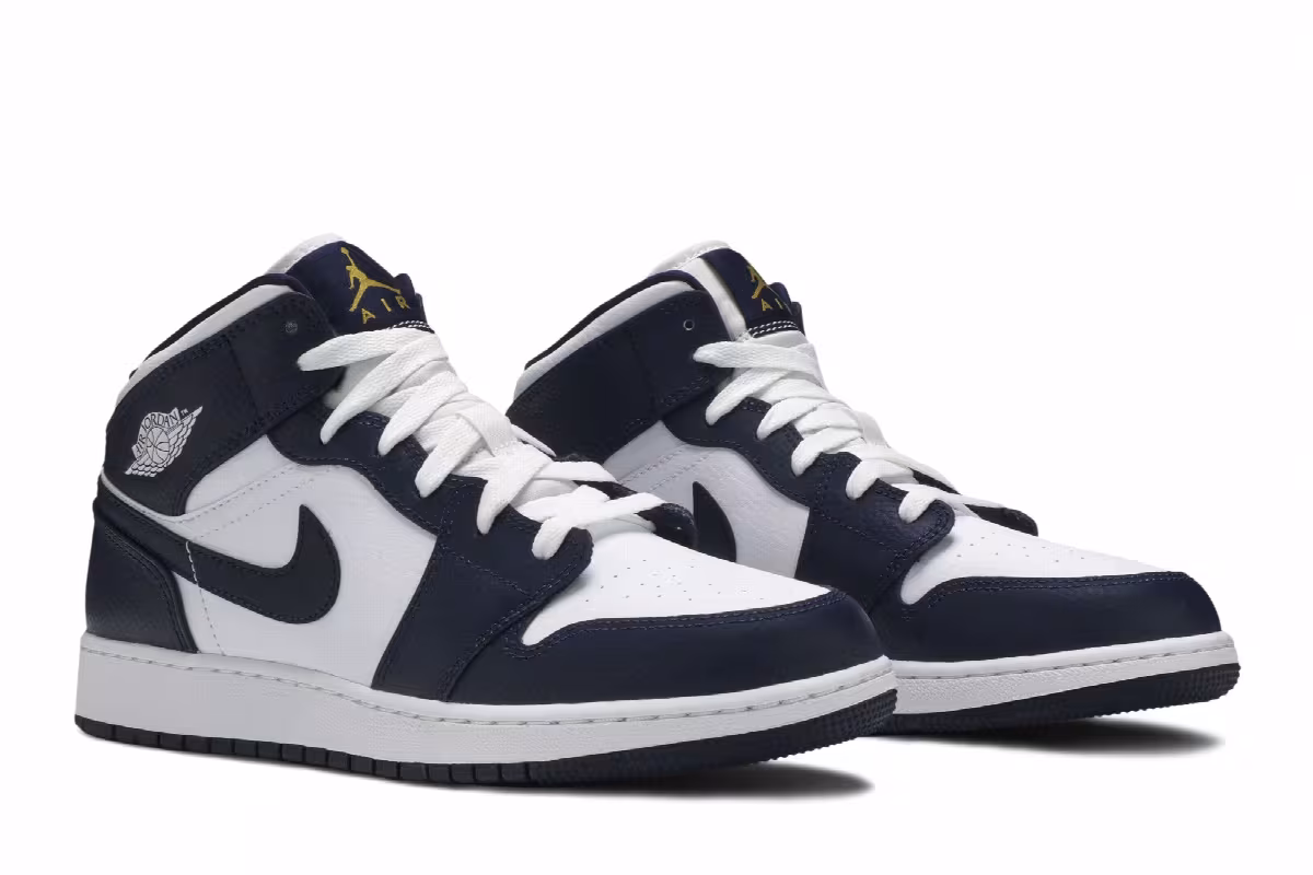 Air Jordan 1 Mid GS Obsidian, view 9
