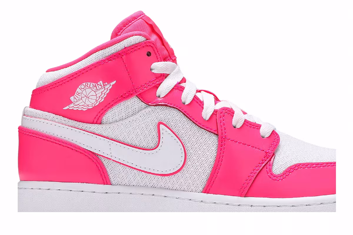 Air Jordan 1 Mid GS Hyper Pink, view 3