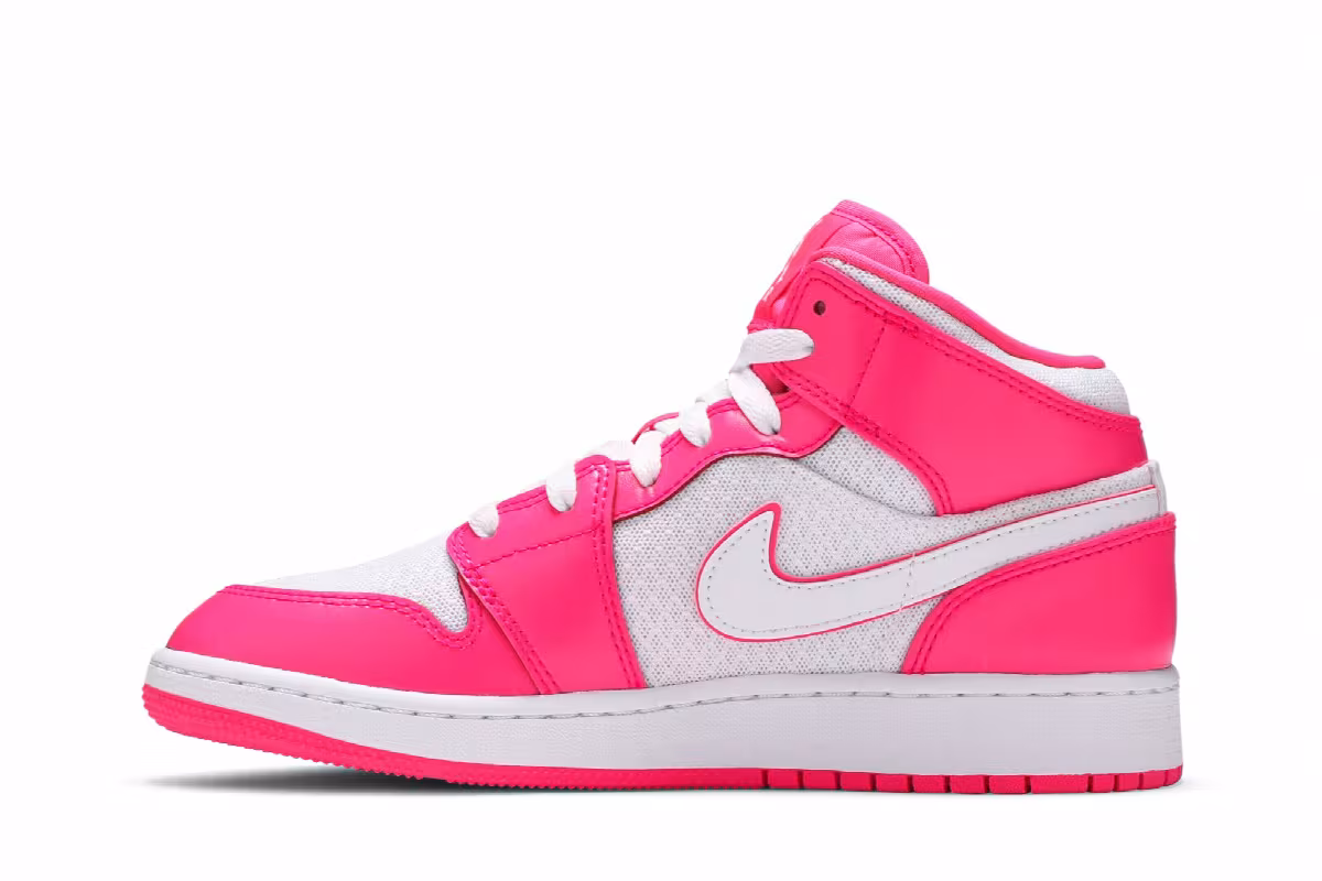 Air Jordan 1 Mid GS Hyper Pink, view 4