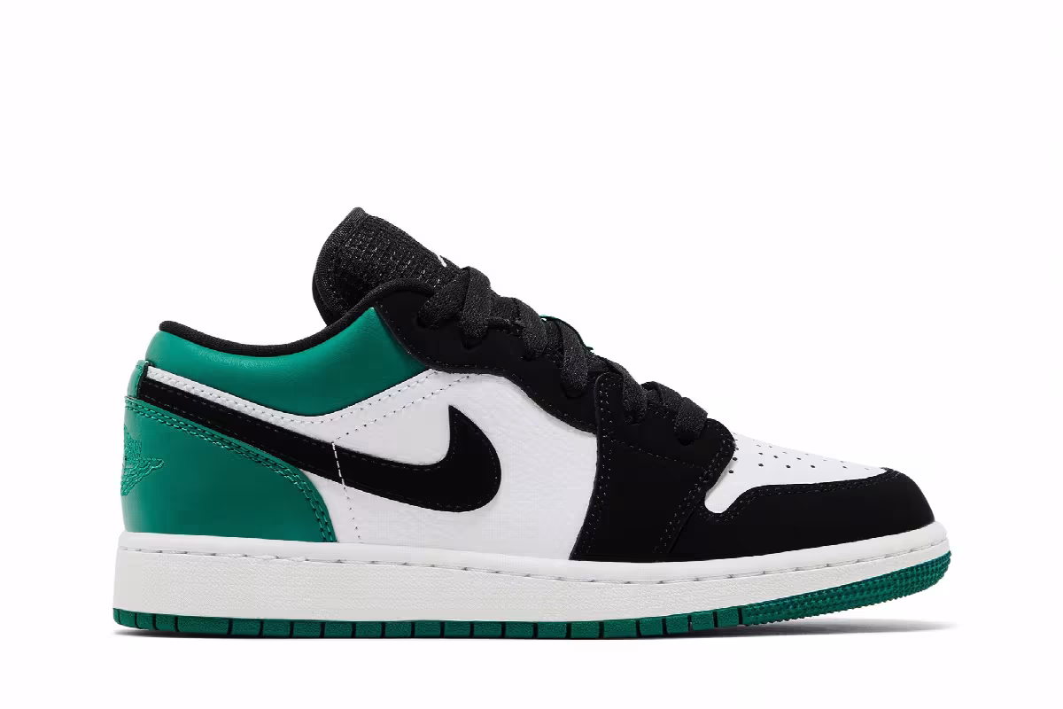 Air Jordan 1 Low GS Mystic Green, view 2
