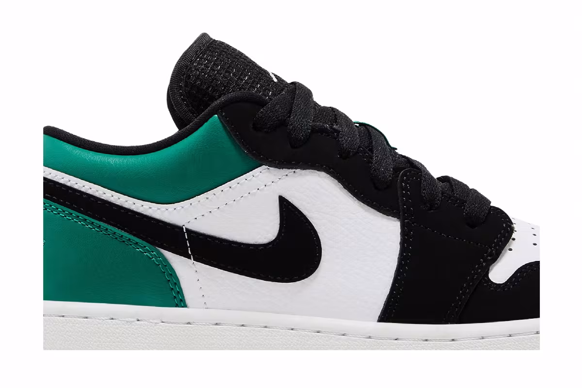 Air Jordan 1 Low GS Mystic Green, view 3