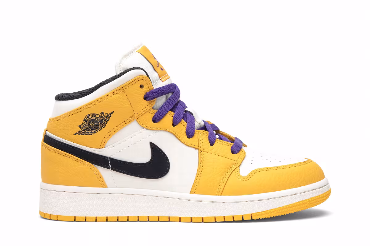 Air Jordan 1 Mid GS Lakers, view 2