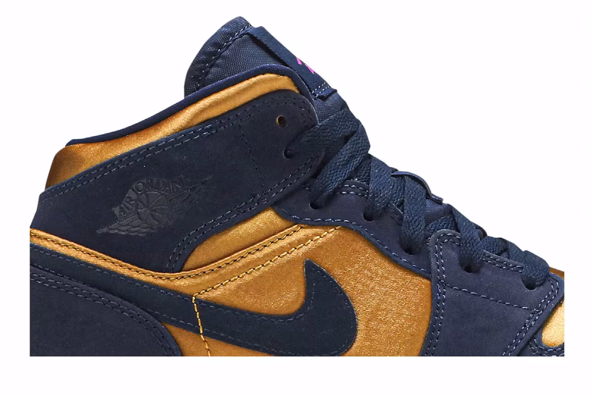 Air Jordan 1 Mid SE GS Obsidian Desert Ochre, view 3