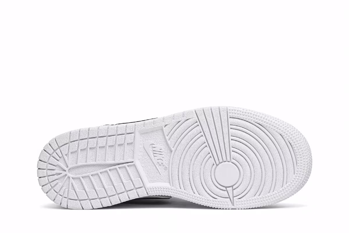 Air Jordan 1 Mid GS Chicago, view 5