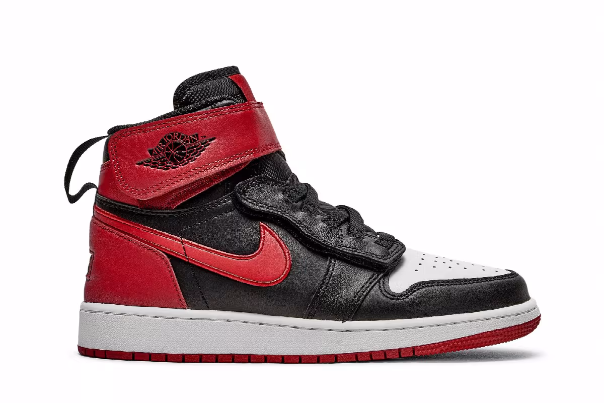 Air Jordan 1 High FlyEase GS Black Gym Red, view 2