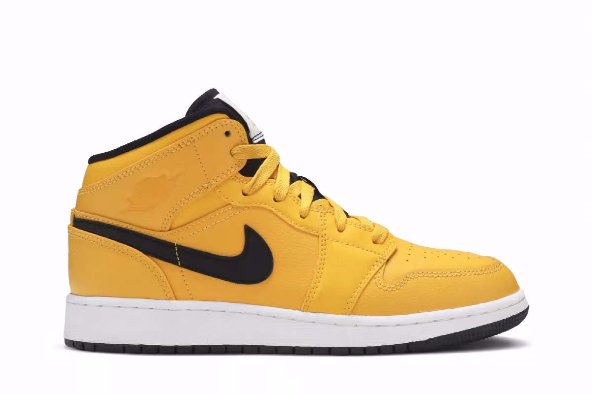 Air Jordan 1 Mid GS University Gold, view 2