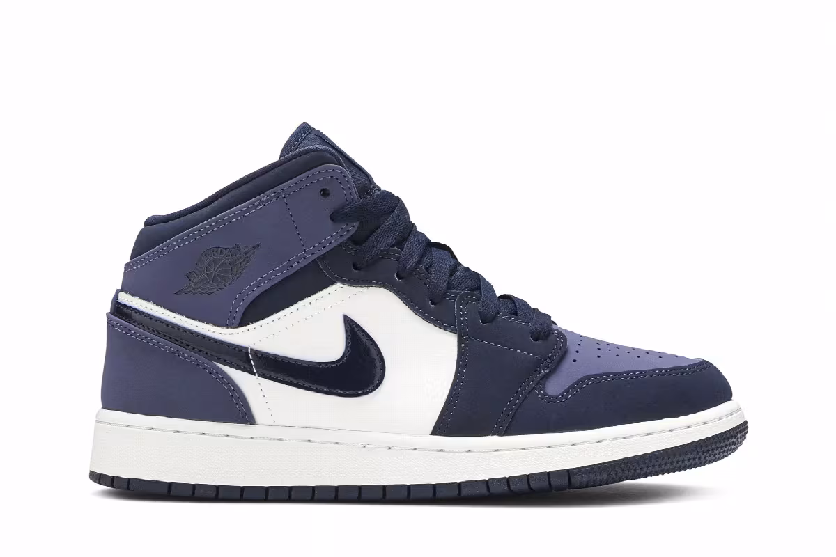 Air Jordan 1 Mid GS Sanded Purple, view 2