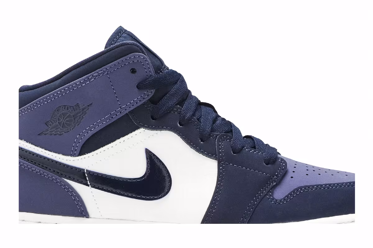 Air Jordan 1 Mid GS Sanded Purple, view 3