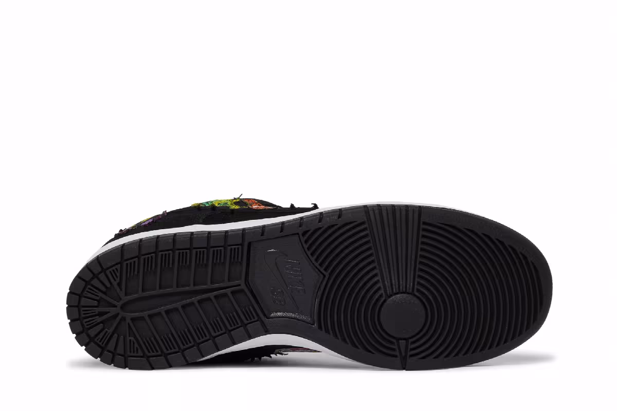 Neckface x Nike Dunk Low Pro SB, view 5