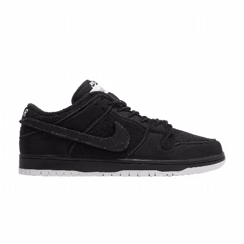 Gnarhunters x Nike Dunk Low SB 'Black'