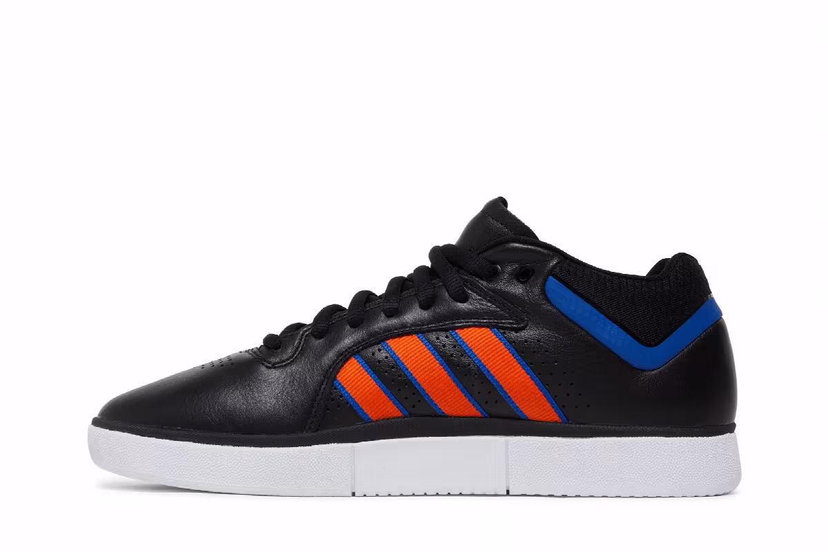 Adidas Tyshawn Black Orange, view 4