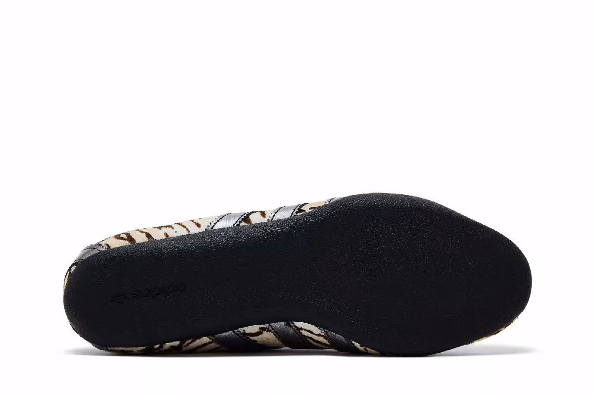 adidas Women's Tokyo Off White Core Black, view 5