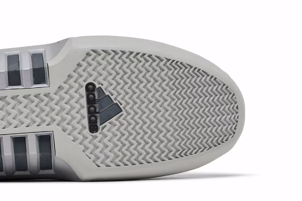 Adidas Kobe Two Metallic Silver 2001, view 6