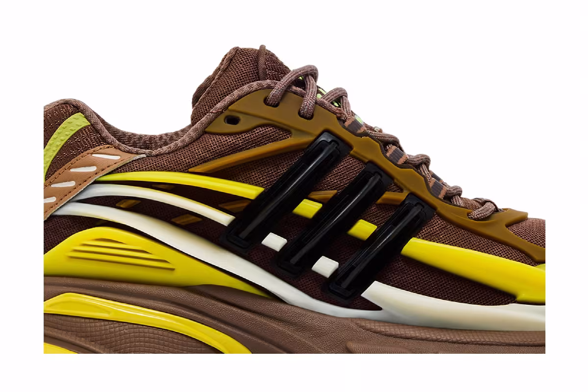 Pharrell x VIRGINIA x adidas Adistar Jellyfish Auburn Brown Yellow, view 3