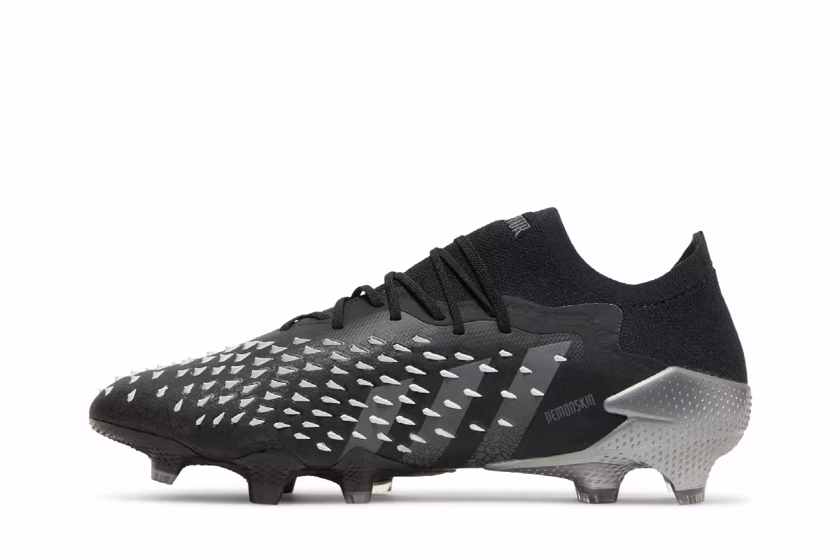 Adidas Predator Freak.1 Low FG Black Grey, view 4