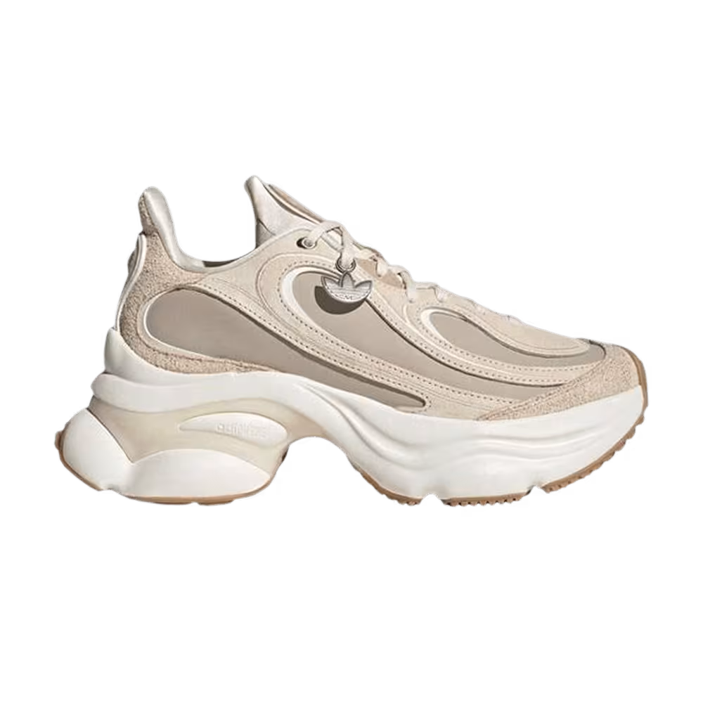 adidas Women's Ozvenuz Off White Wonder White Gum