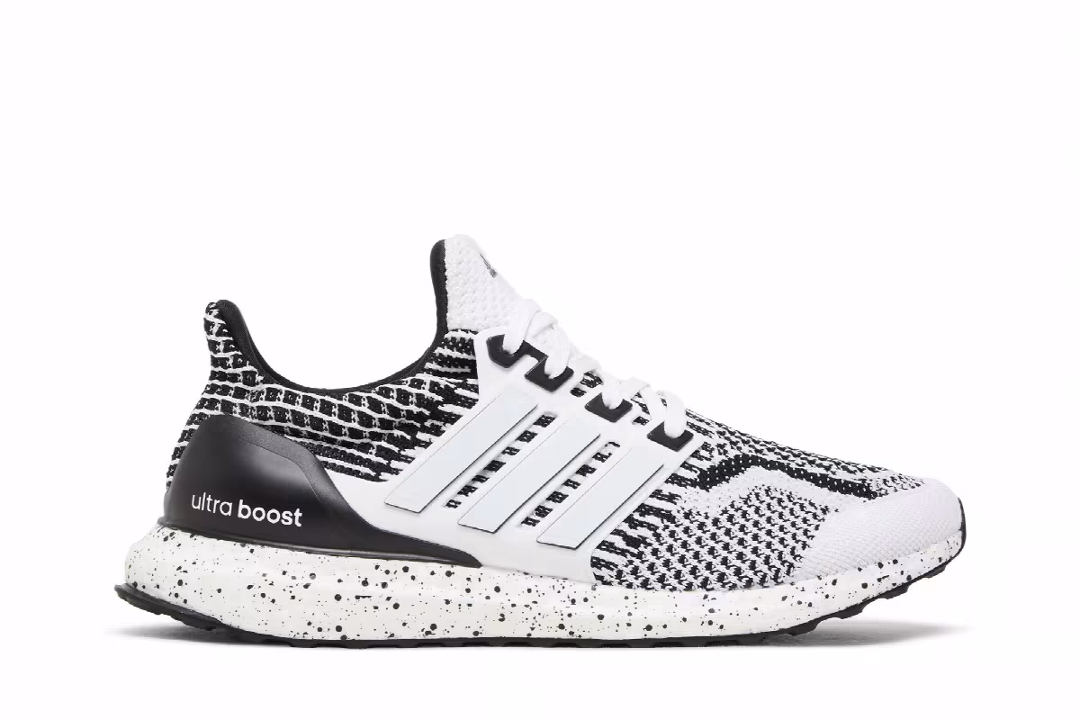 Adidas UltraBoost 5.0 DNA 9000, view 2
