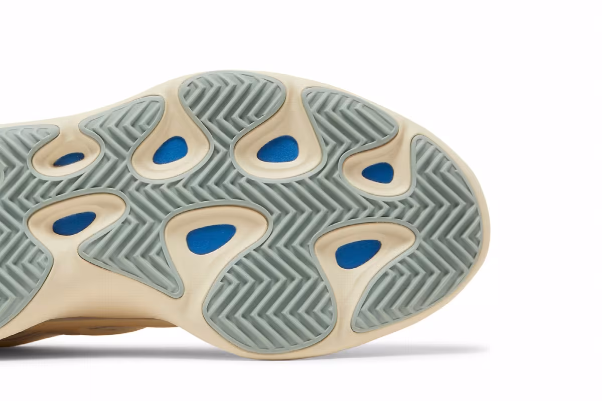 adidas Yeezy 700 V3 Azael, view 6