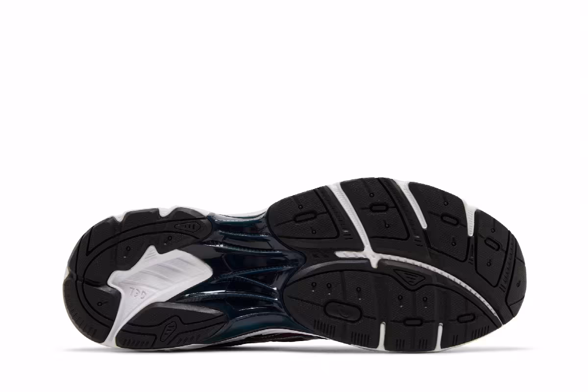 ASICS GT 2160 Black Silver Pink, view 5