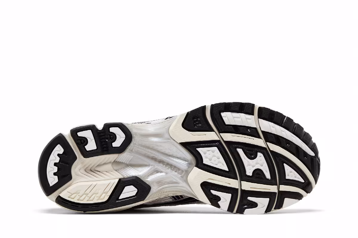 ASICS Gel Kayano 14 White Silver Black, view 5