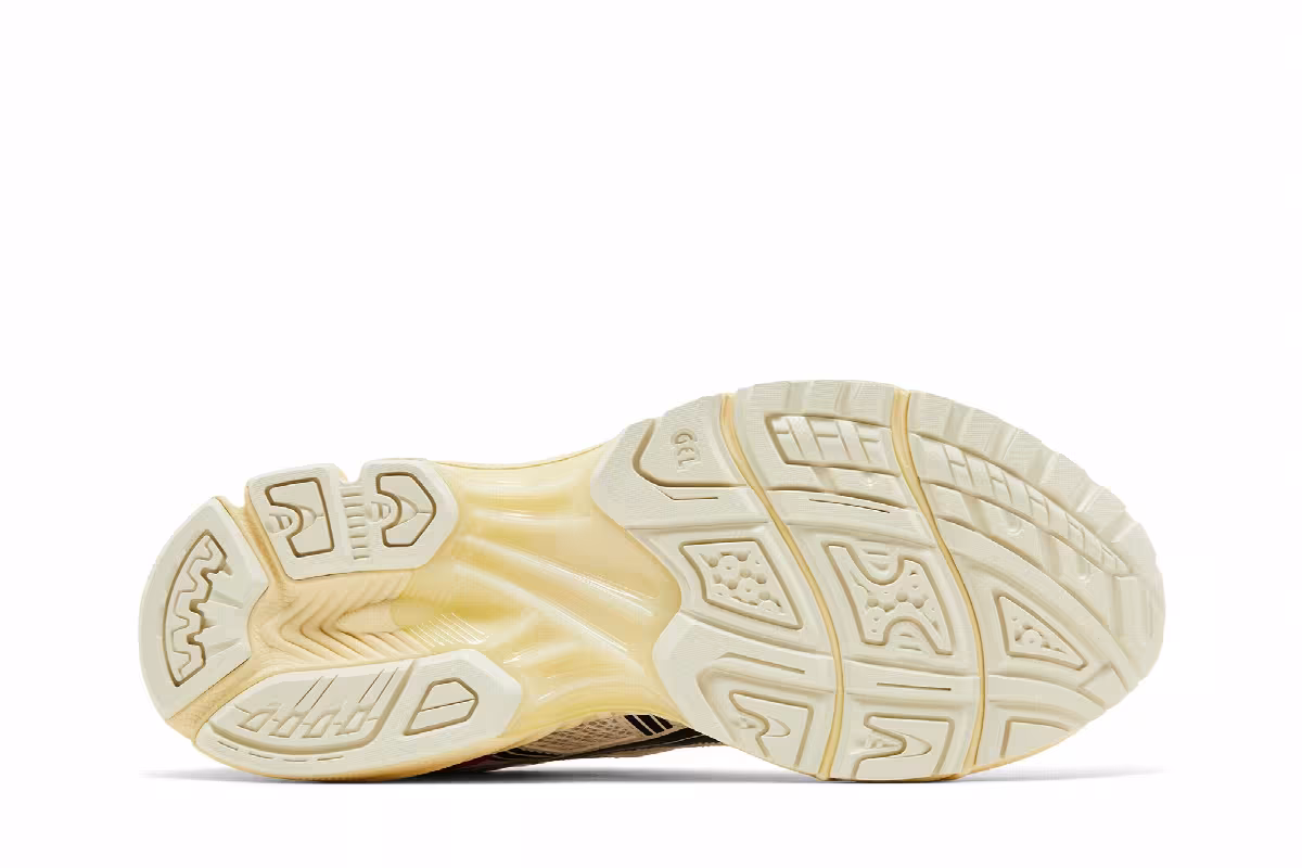 Ayrton Senna Institute x ASICS Gel Kayano 14 McLaren, view 5