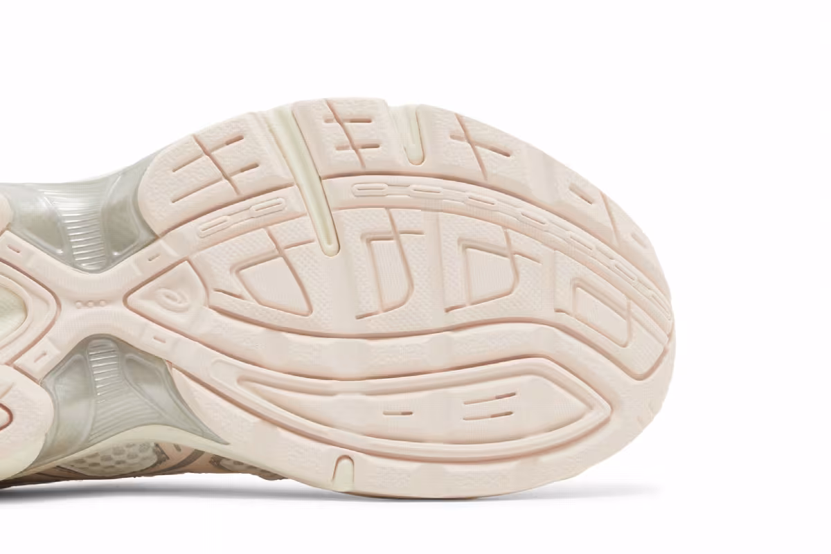 ASICS Women's Gel 1130 Silver Pack - Pink, view 6