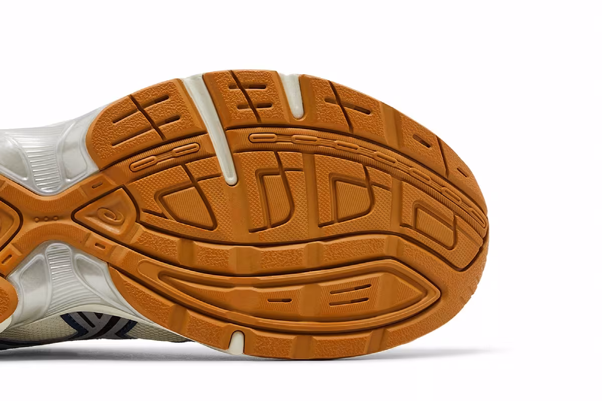 ASICS Gel 1130 Pale Oak Grand Shark, view 6