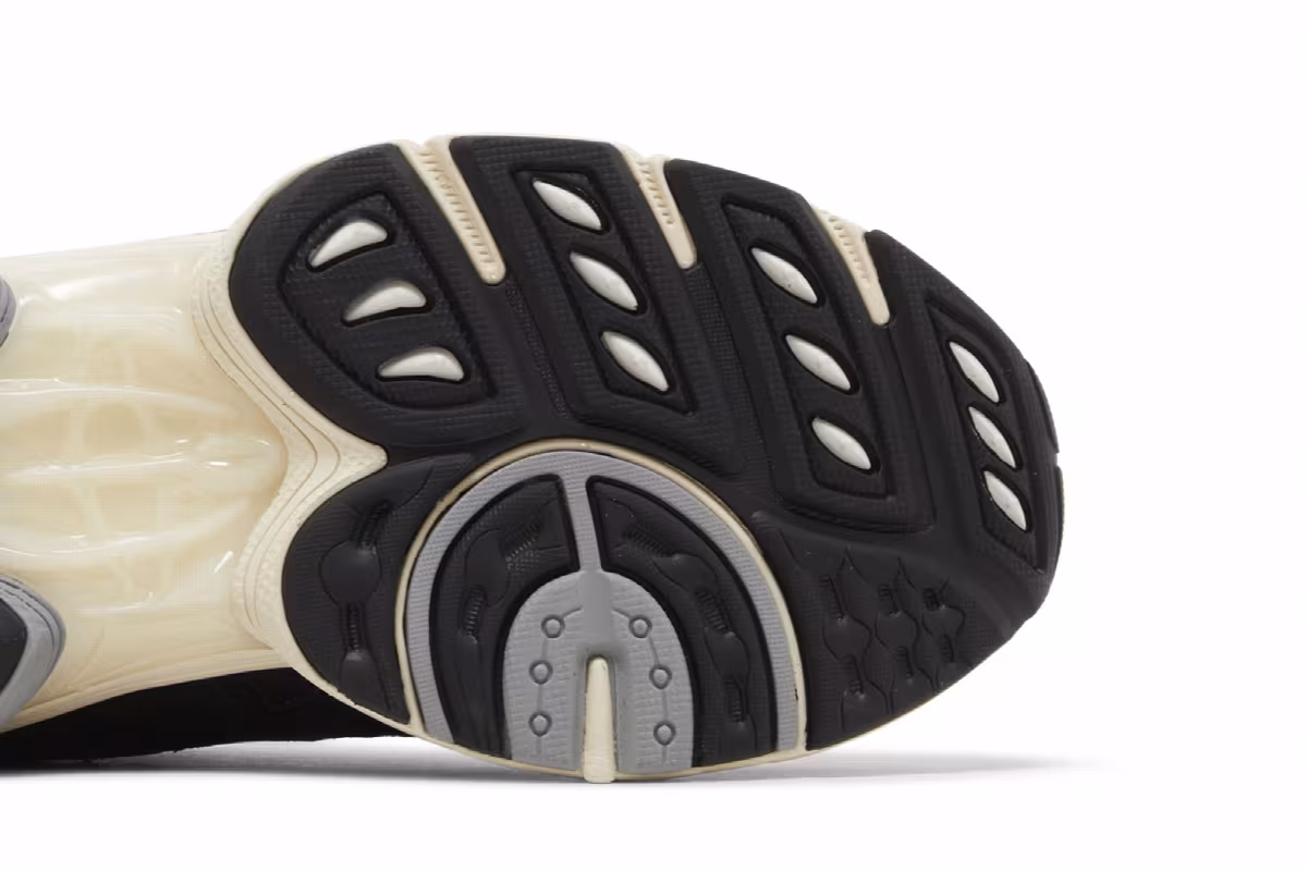 The Ennoy Professional x ASICS Gel Nimbus 9 Black Sheet Rock, view 6