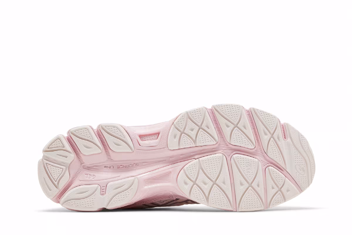 Kicki Yang Zhang x ASICS Gel NYC Cream Pink, view 5