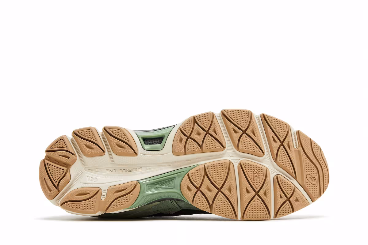 ASICS Gel NYC Feather Grey Truffle​, view 5