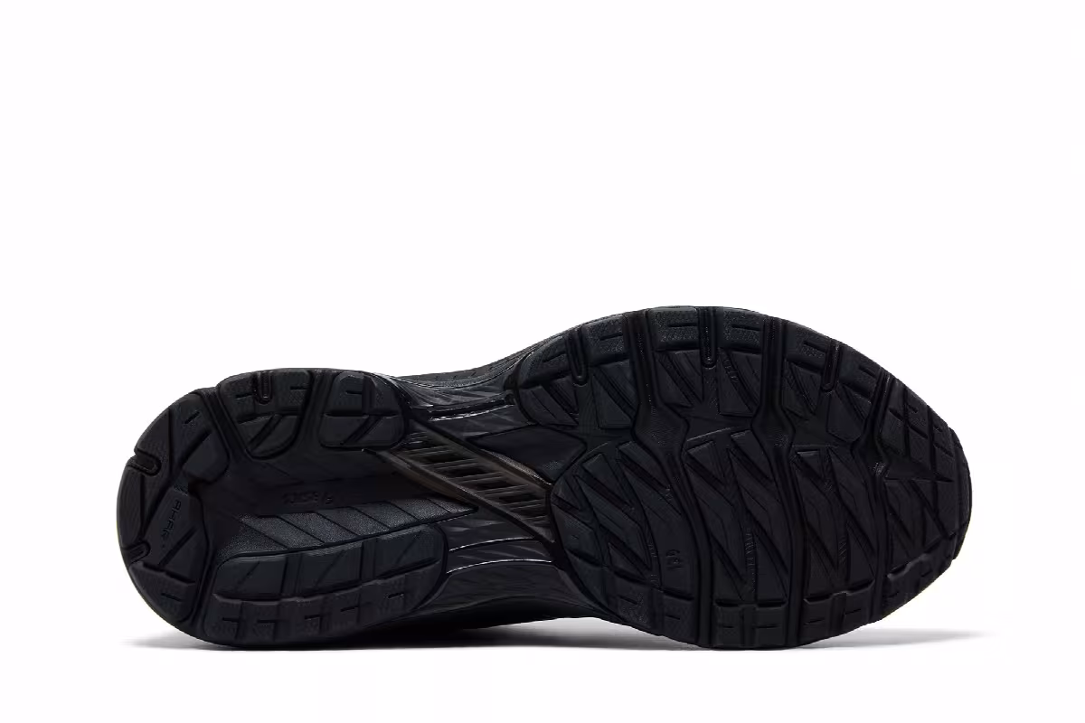 ASICS Gel Terrain Triple Black, view 5