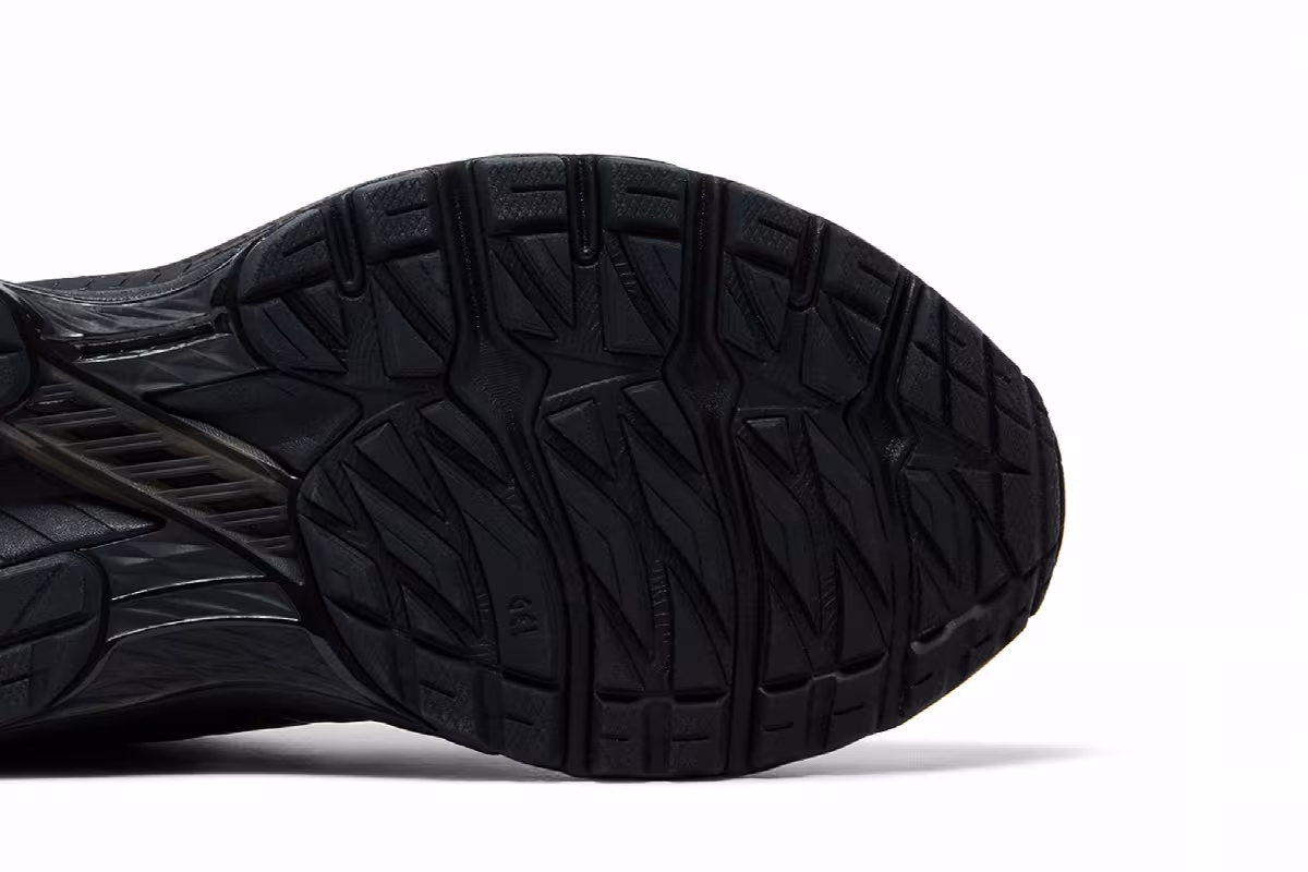 ASICS Gel Terrain Triple Black, view 6